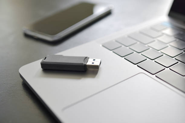 open flash drive on mac